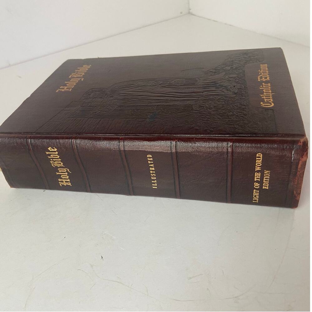 Holy Bible Catholic Edition Illustrated Light of the World Edition 1954 Vintage - Picture 4 of 16